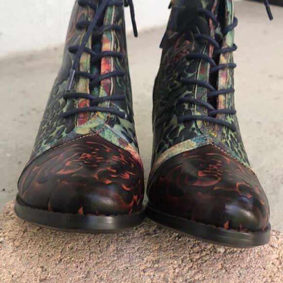 L’Artiste hand painted ankle boots - Picture 5 of 12
